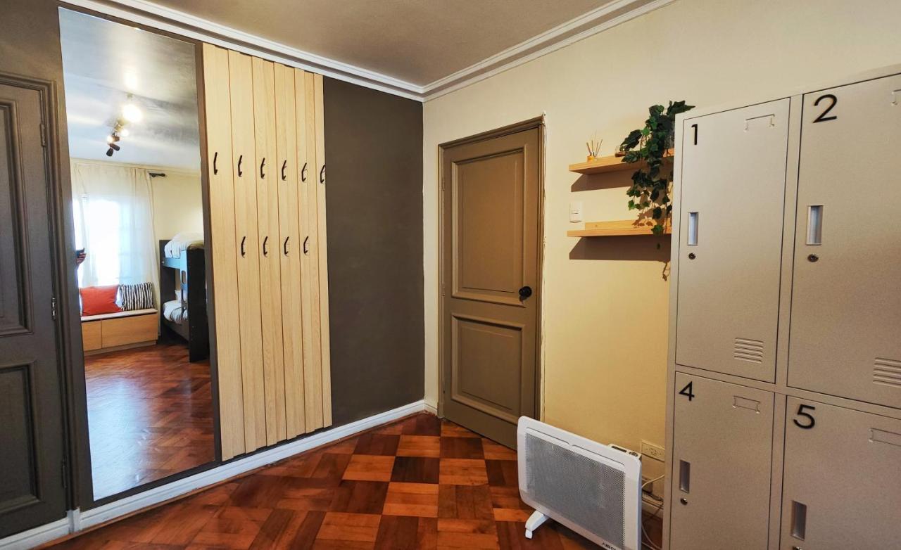 סנטיאגו Yogi Hostels מראה חיצוני תמונה