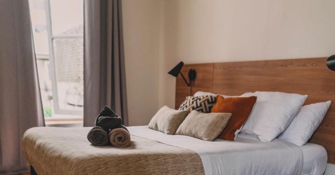 סנטיאגו Yogi Hostels מראה חיצוני תמונה
