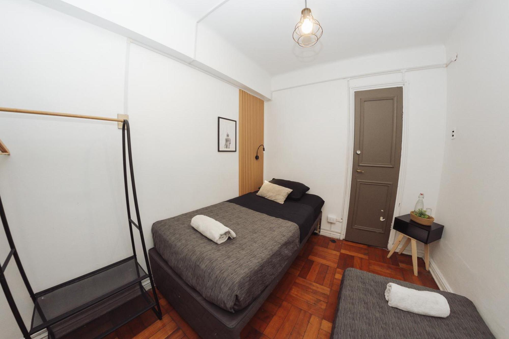 סנטיאגו Yogi Hostels מראה חיצוני תמונה