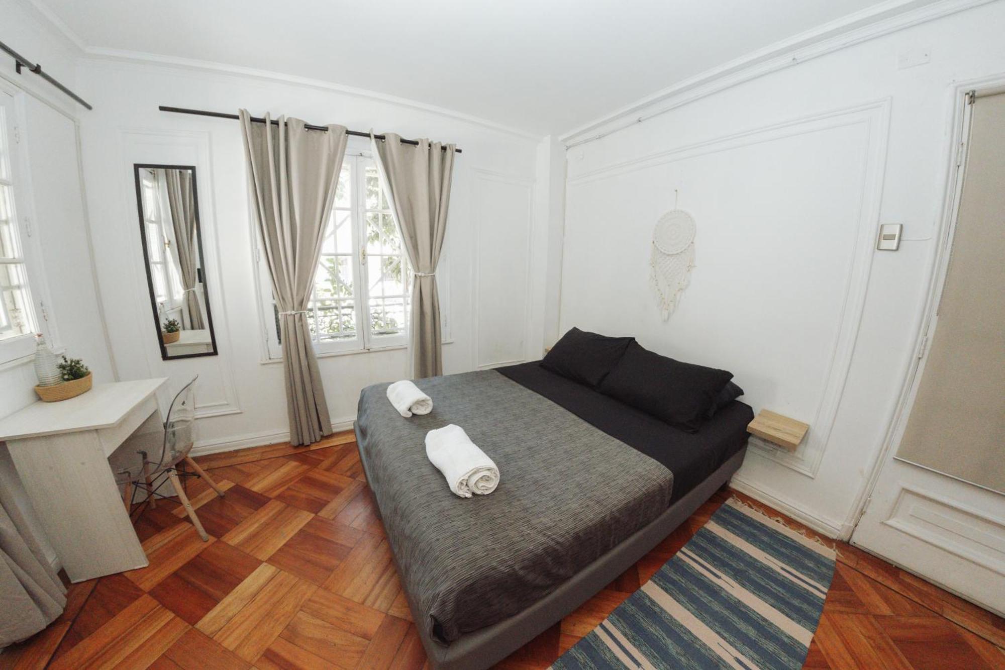 סנטיאגו Yogi Hostels מראה חיצוני תמונה